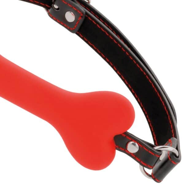 GAG EN FORME D'OS ROUGE EN SILICONE - DARKNESS Baillons & Gag 30 € sur AnVy.fr, le loveshop engagé