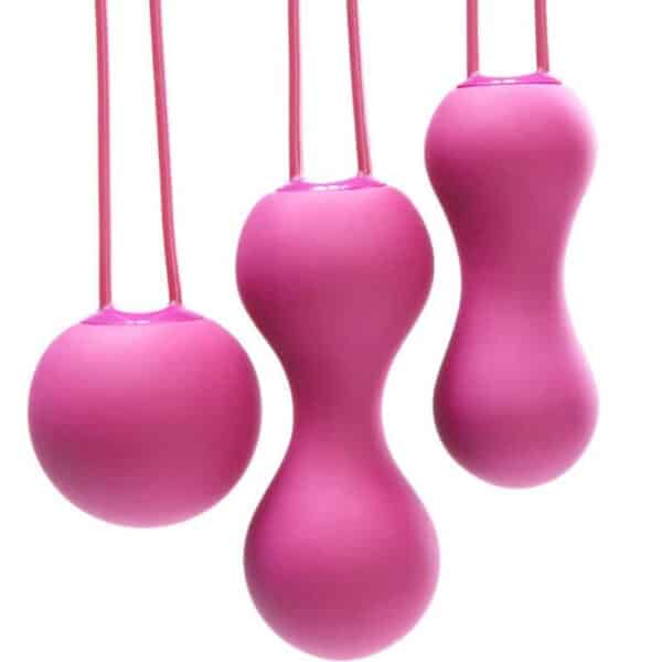 KIT DE 3 BOULES DE KEGEL FUCHSIA - JE JOUE Kit de boules de Kegel 59 € sur AnVy.fr, le loveshop engagé