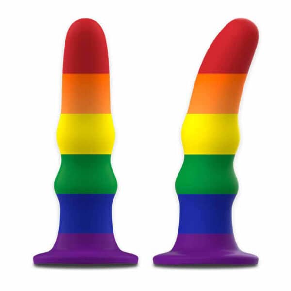 PETIT DILDO COULEURS LGBTQIA+ - MYTHOLOGY Dildo classiques 37 € sur AnVy.fr, le loveshop engagé