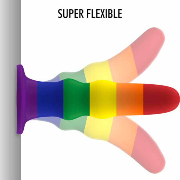 PETIT DILDO COULEURS LGBTQIA+ - MYTHOLOGY Dildo classiques 37 € sur AnVy.fr, le loveshop engagé