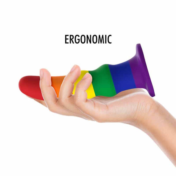 PETIT DILDO COULEURS LGBTQIA+ - MYTHOLOGY Dildo classiques 37 € sur AnVy.fr, le loveshop engagé